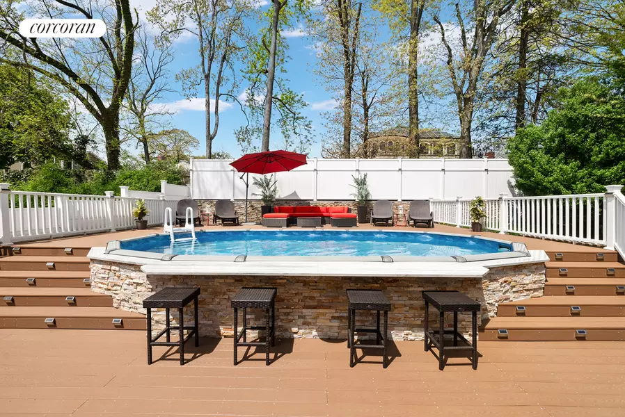 198-31 POMPEII Avenue, Queens, NY 11423