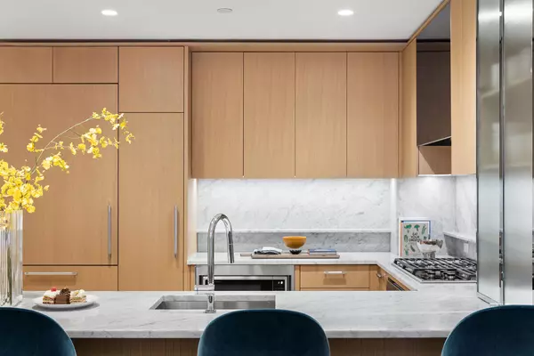 Manhattan, NY 10027,300 W 122ND Street #6A