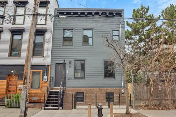 204 Richards Street, Brooklyn, NY 11231