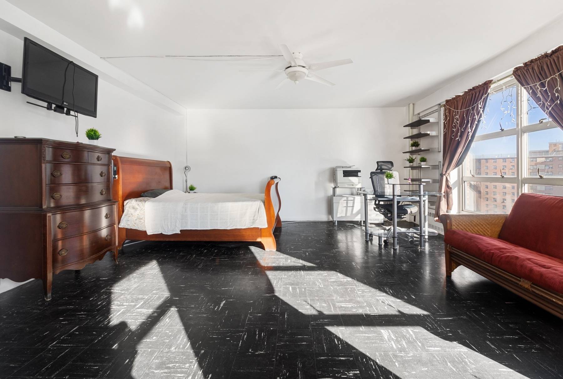 Manhattan, NY 10027,90 la Salle Street #16E