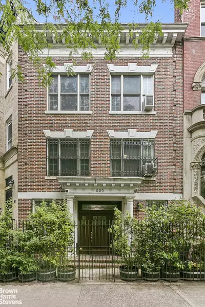 863 RIVERSIDE Drive, Manhattan, NY 10032