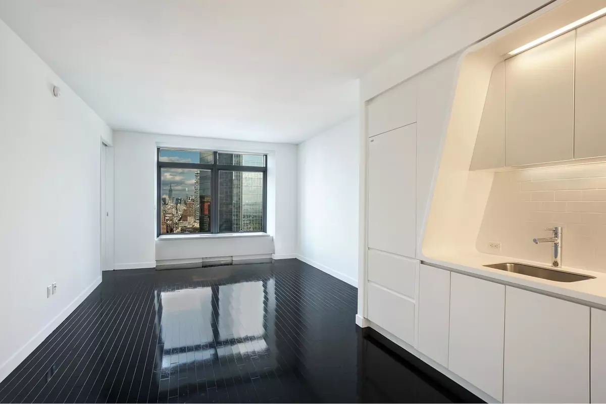 Manhattan, NY 10006,123 WASHINGTON Street #42D