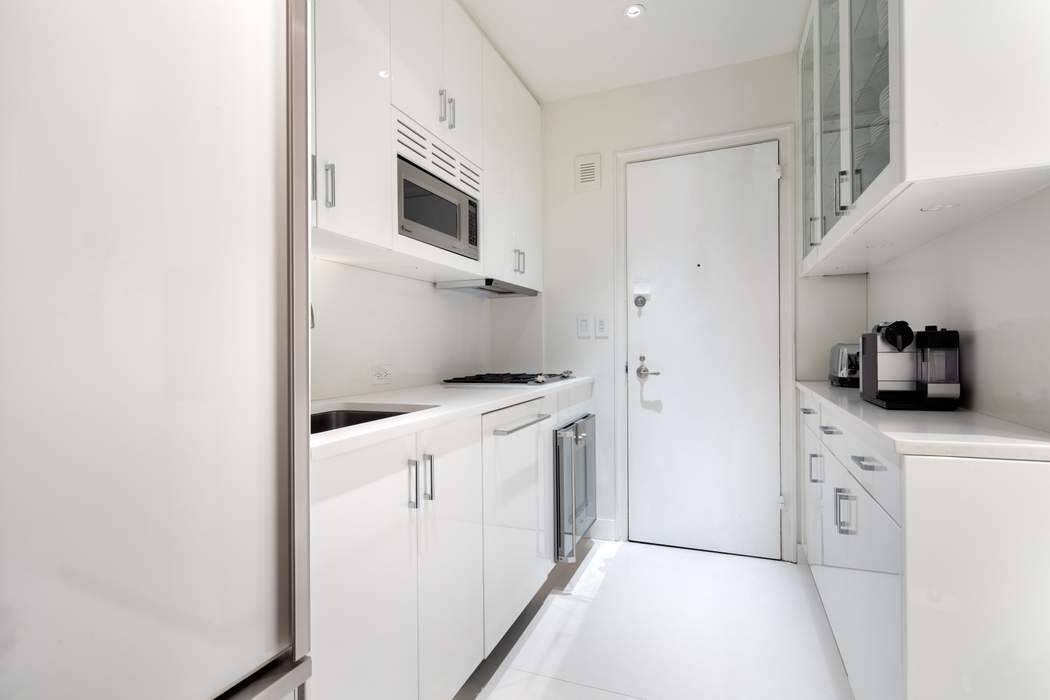 Manhattan, NY 10022,781 Fifth Avenue #505