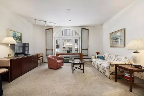 168 E 75TH Street, Manhattan, NY 10021