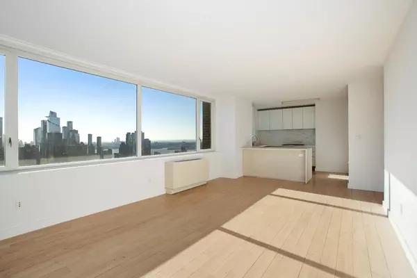 Manhattan, NY 10019,322 W 57TH Street #55S1