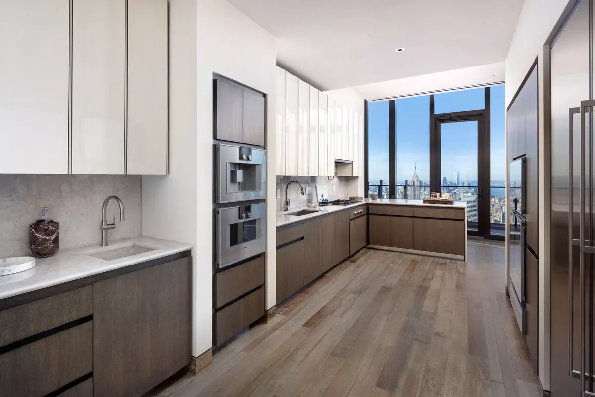 Manhattan, NY 10019,111 W 57th Street #PH76
