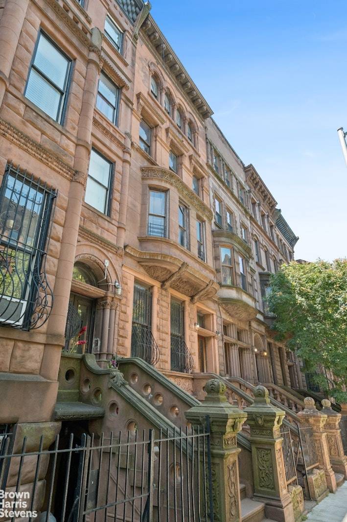 Manhattan, NY 10027,6 W 121ST Street