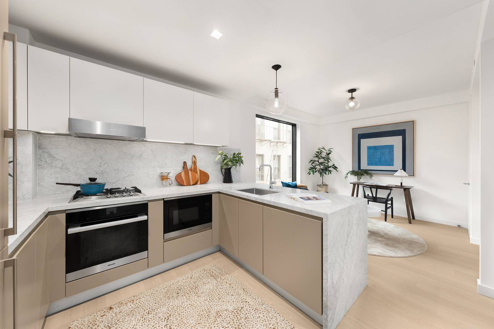 Manhattan, NY 10003,75 1ST Avenue #3D