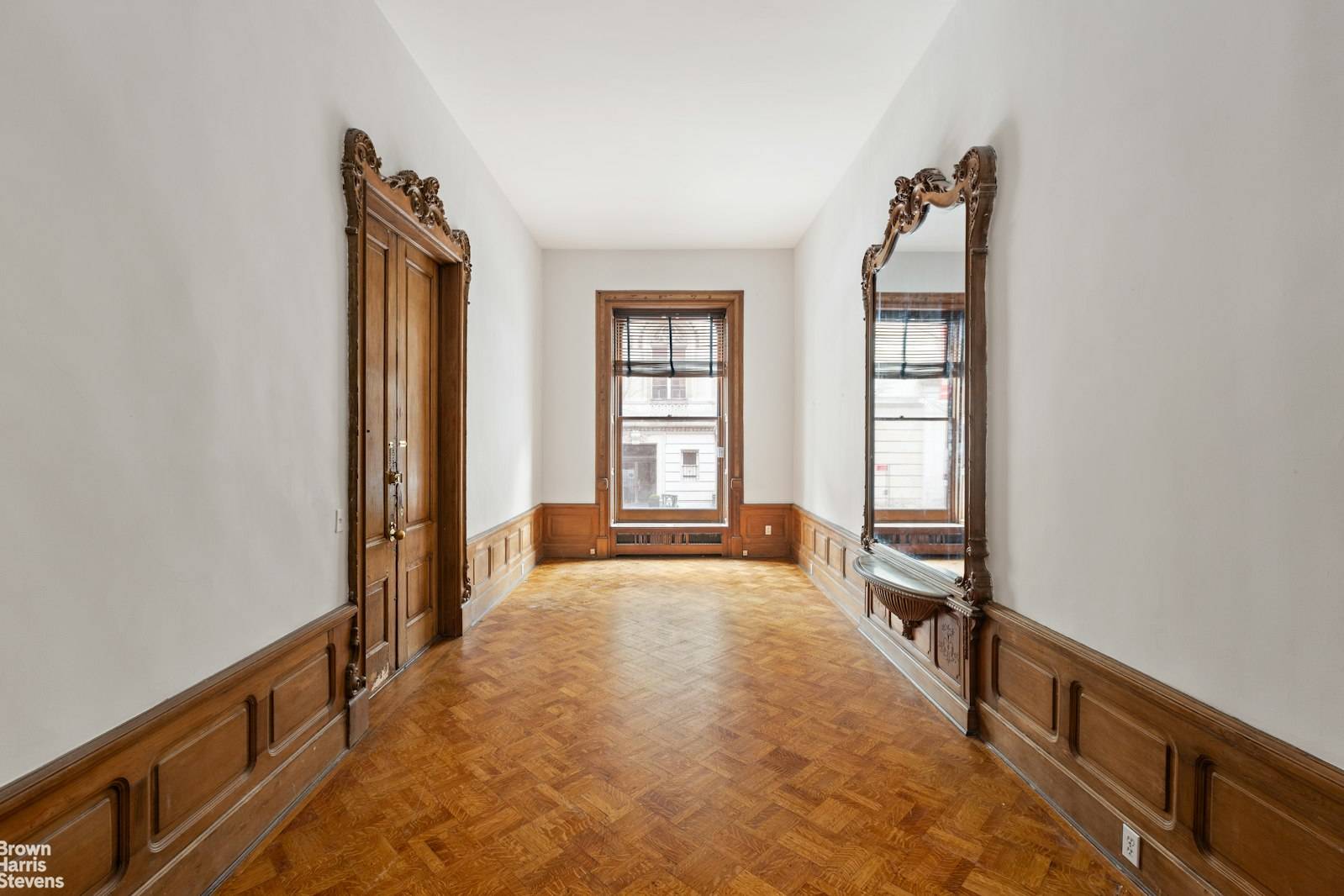 Manhattan, NY 10021,16 E 63RD Street #2