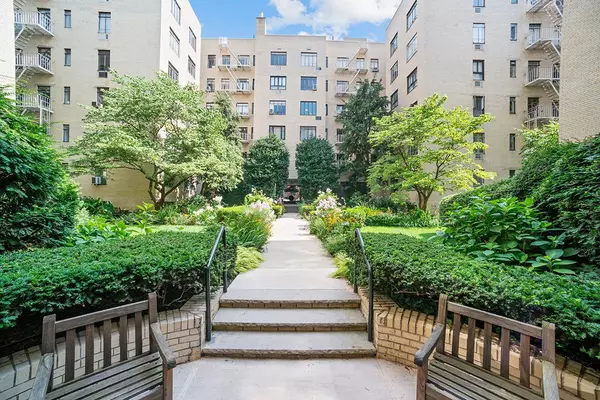 255 W 23rd Street #5-BE, Manhattan, NY 10011