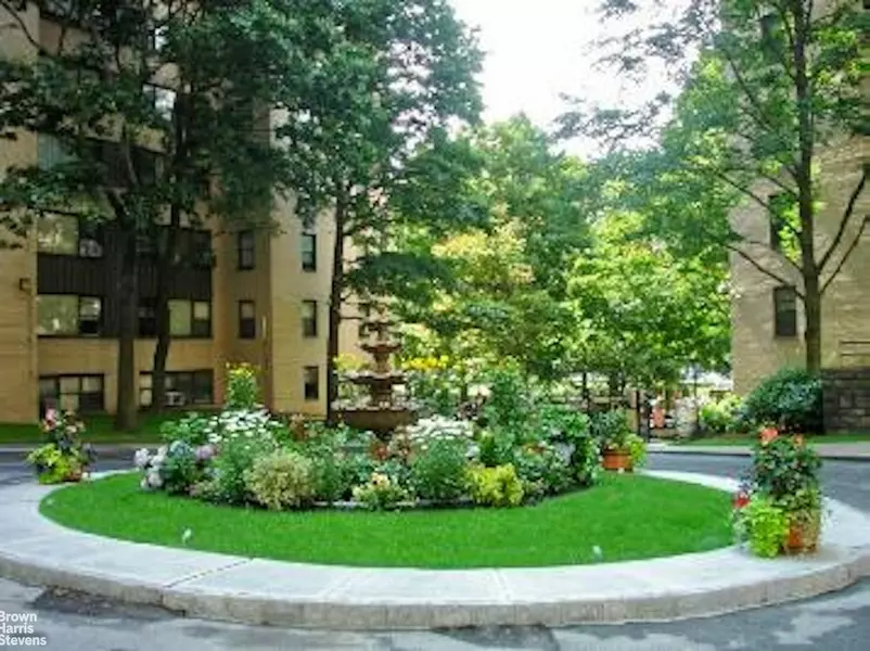 2 FORDHAM HILL OVAL #16E, Bronx, NY 10468