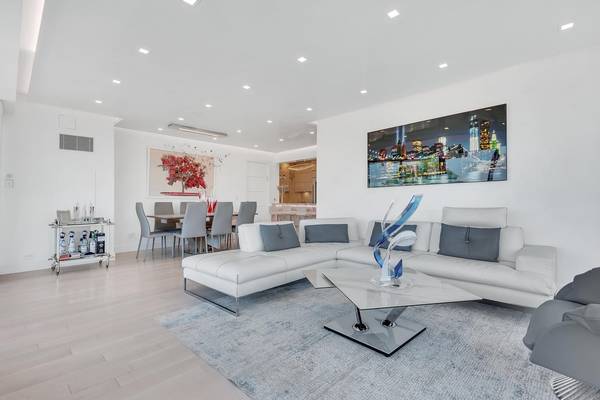 200 E 69th Street #31-A, Manhattan, NY 10021