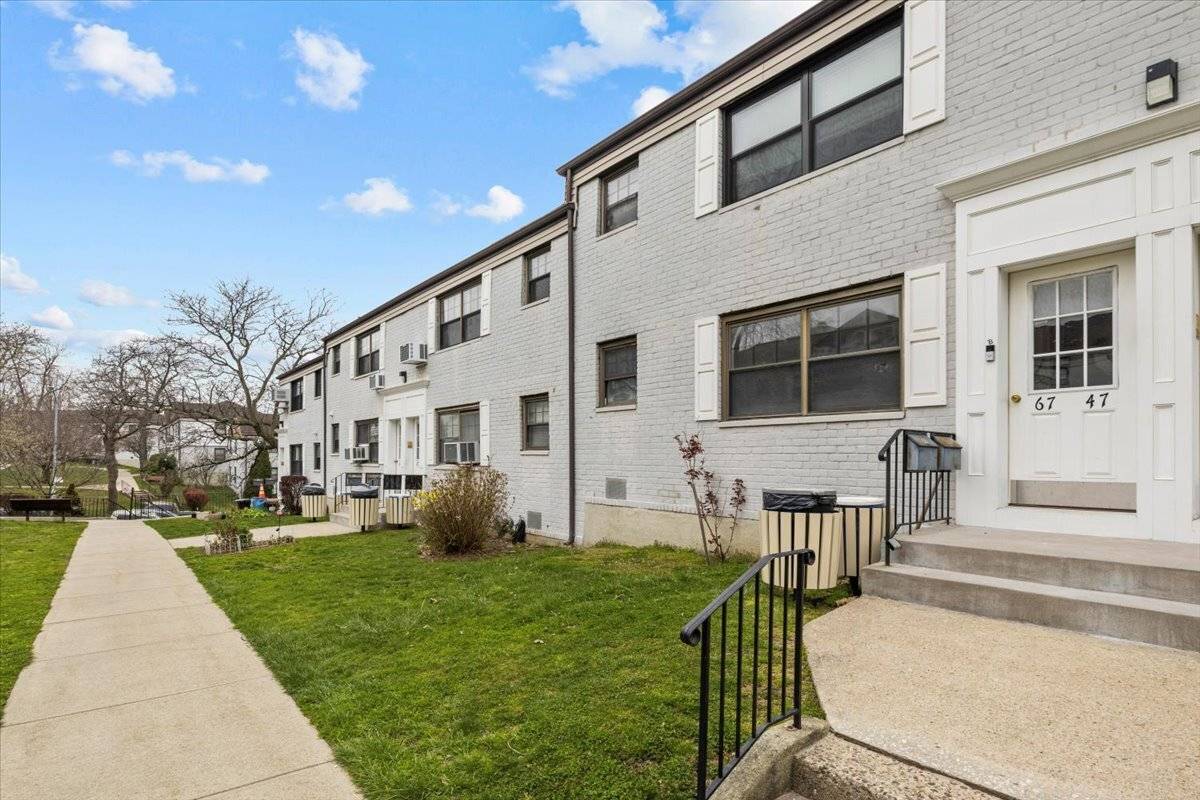Queens, NY 11367,67-47 136TH Street #A