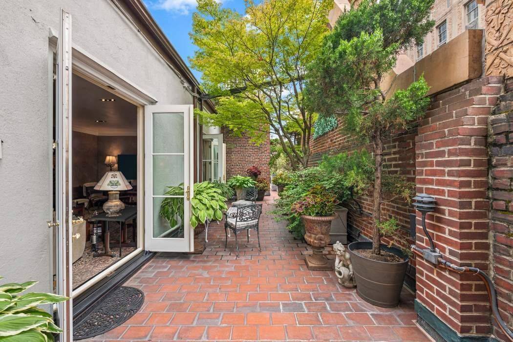Manhattan, NY 10022,444 E 52nd Street #PH N Terrace