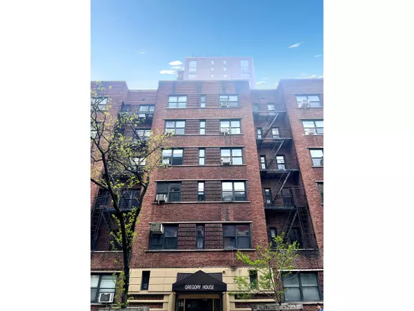 Manhattan, NY 10016,222 E 35TH Street #2F