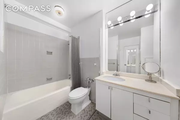 Manhattan, NY 10019,77 W 55th Street #16A