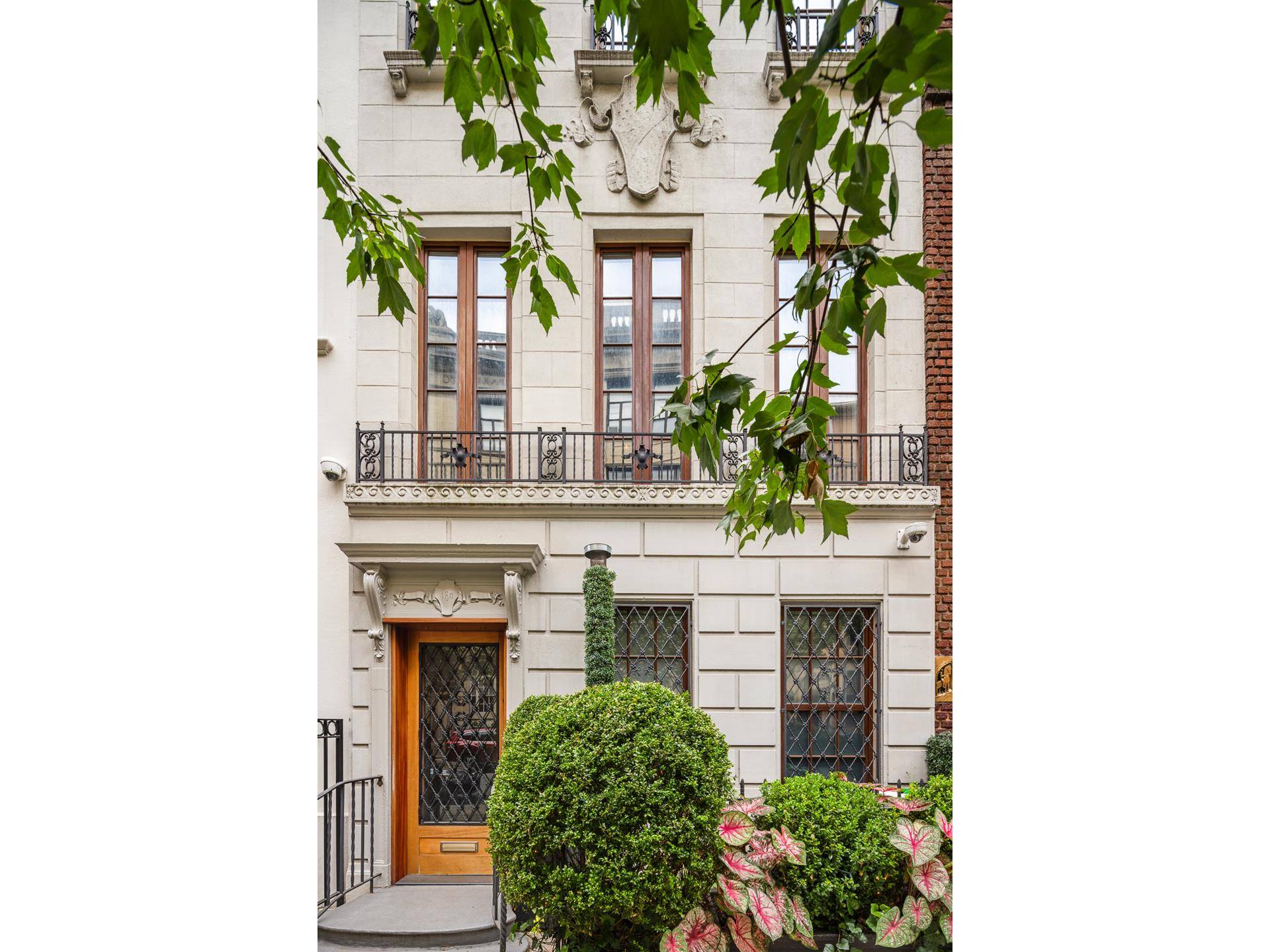 180 E 75TH Street, Manhattan, NY 10021