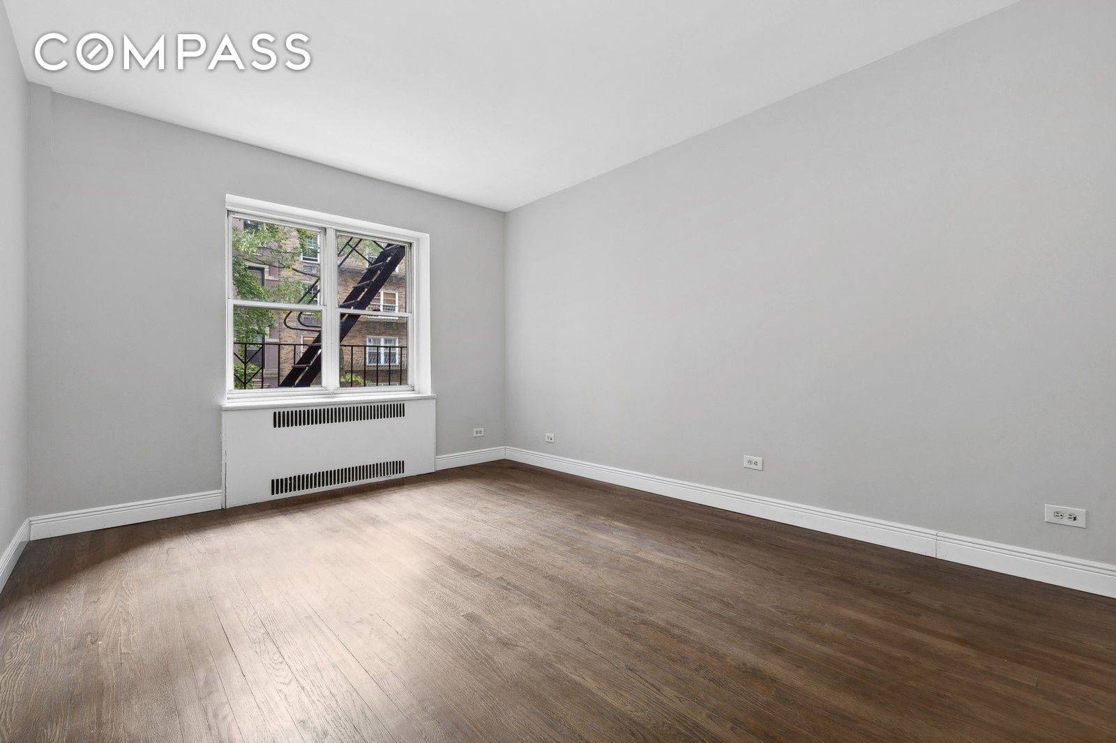 Manhattan, NY 10128,525 E 89th Street #2L
