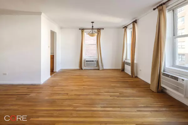 Brooklyn, NY 11218,651 Vanderbilt Street #5A