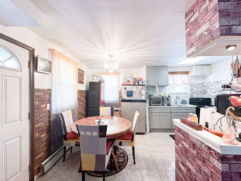 Statenisland, NY 10304,49 Steuben Street