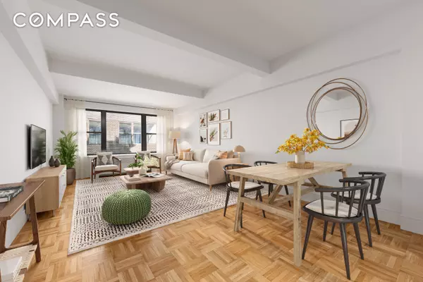 Manhattan, NY 10019,45 W 54th Street #10A