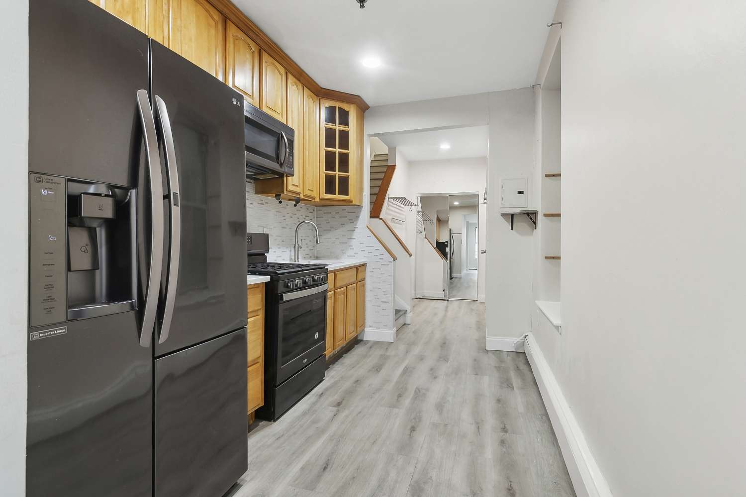 Brooklyn, NY 11233,249 HULL Street #B
