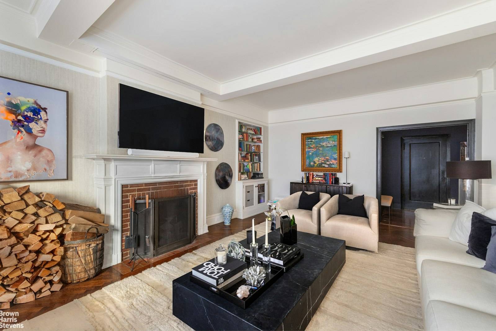 Manhattan, NY 10128,1070 PARK Avenue #5D