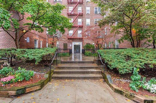 39-55 51ST Street #6A, Queens, NY 11377