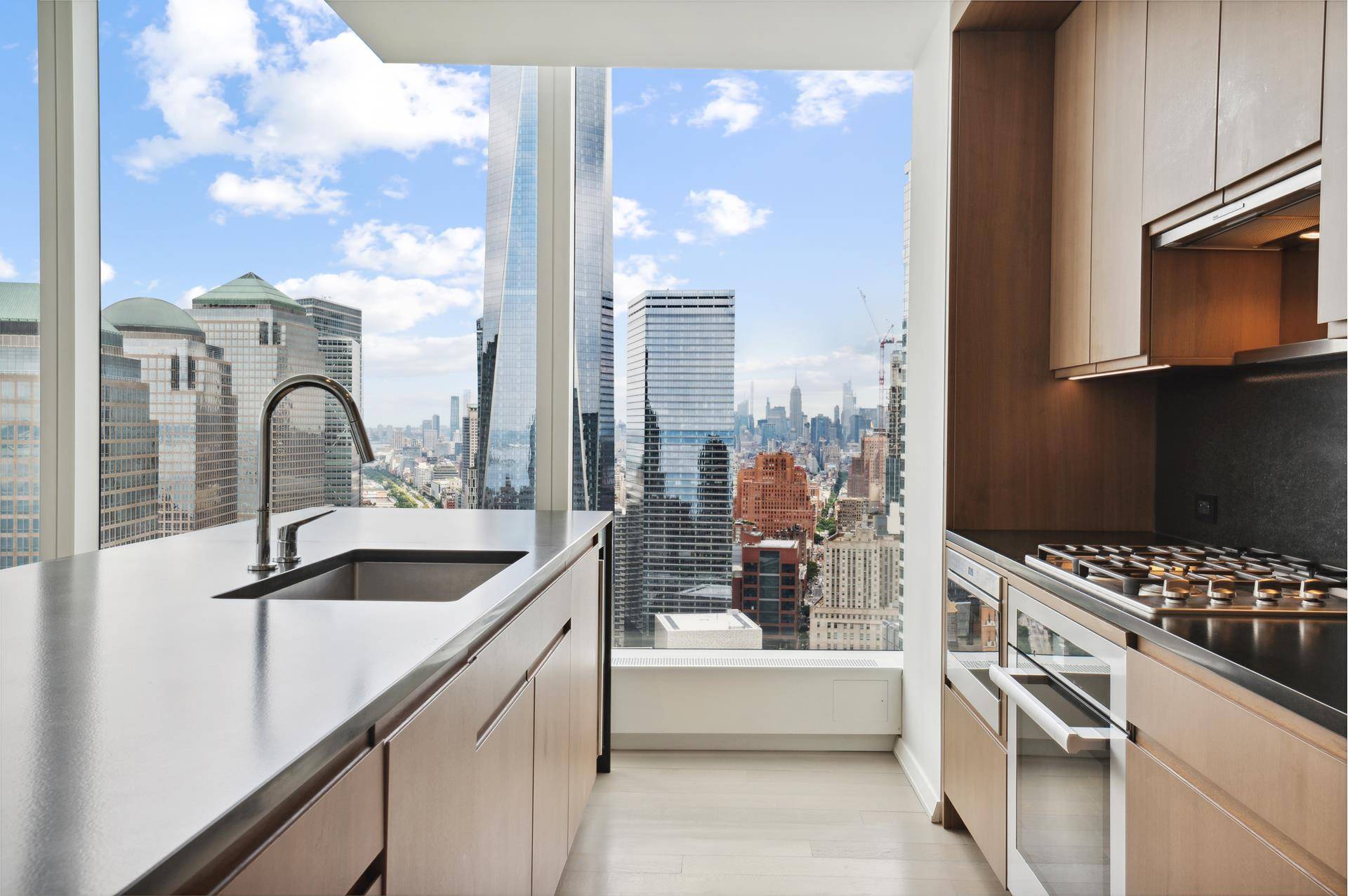 Manhattan, NY 10006,50 WEST Street #43D