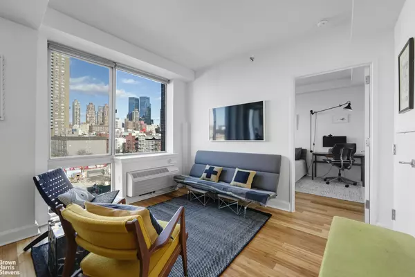 Manhattan, NY 10036,505 W 47TH Street #PH6N