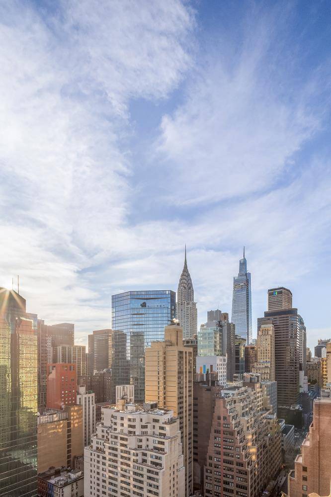 Manhattan, NY 10017,310 E 46TH Street #23U