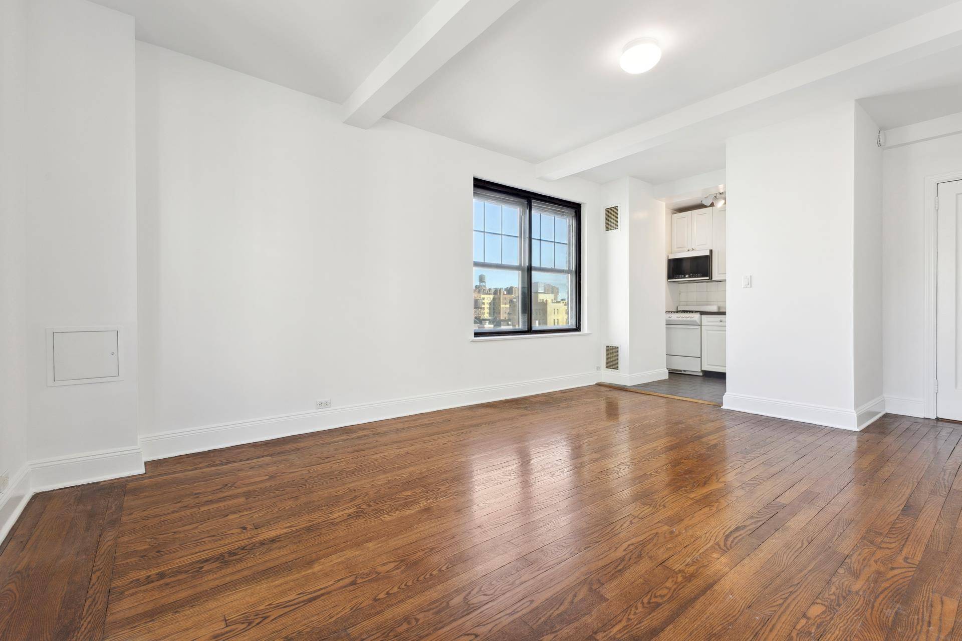 Manhattan, NY 10003,200 E 16TH Street #12H