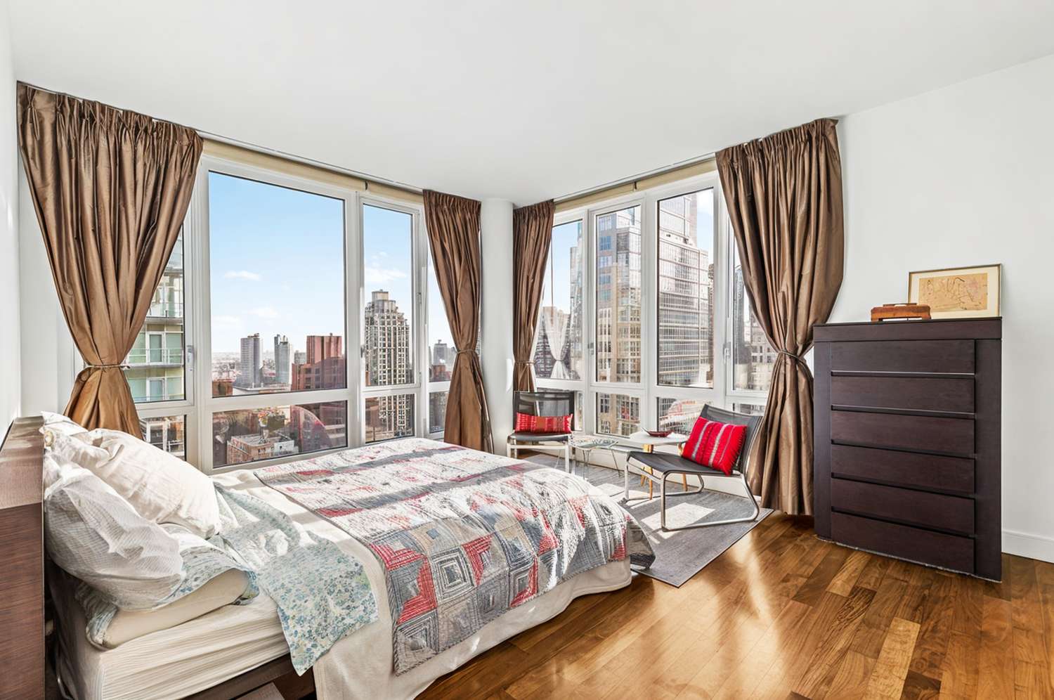 Manhattan, NY 10022,250 E 53RD Street #3004