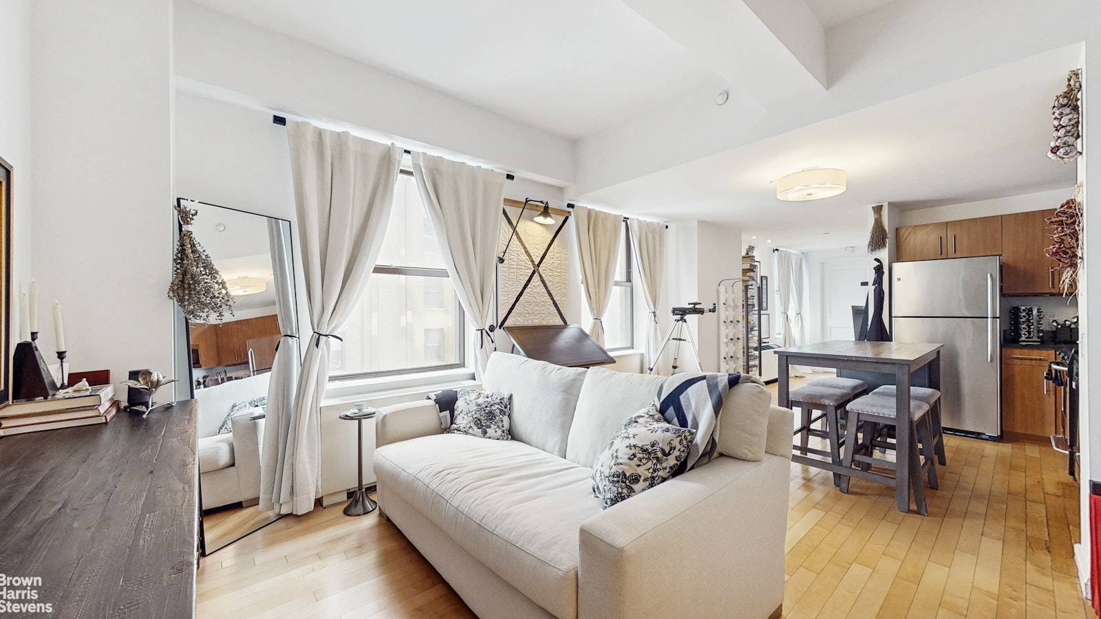 20 WEST Street #31D, Manhattan, NY 10004