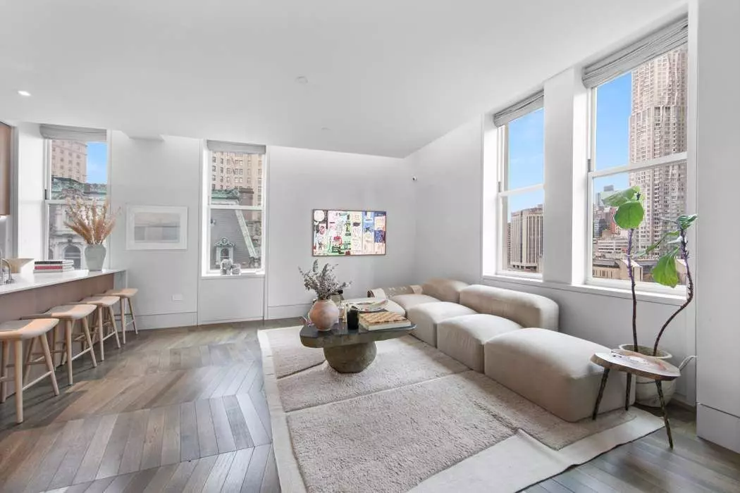 Manhattan, NY 10007,49 Chambers Street #11A