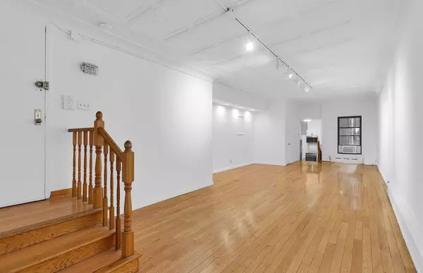 Manhattan, NY 10019,314 W 52ND Street