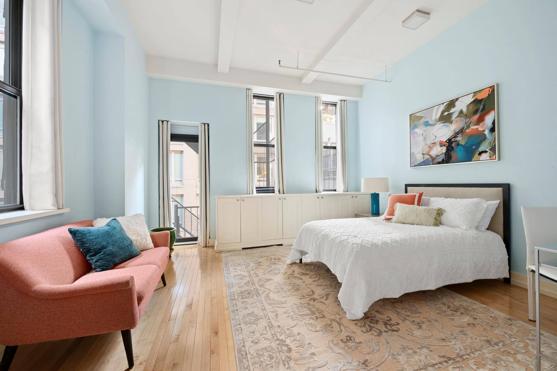 Manhattan, NY 10010,40 W 22ND Street #4