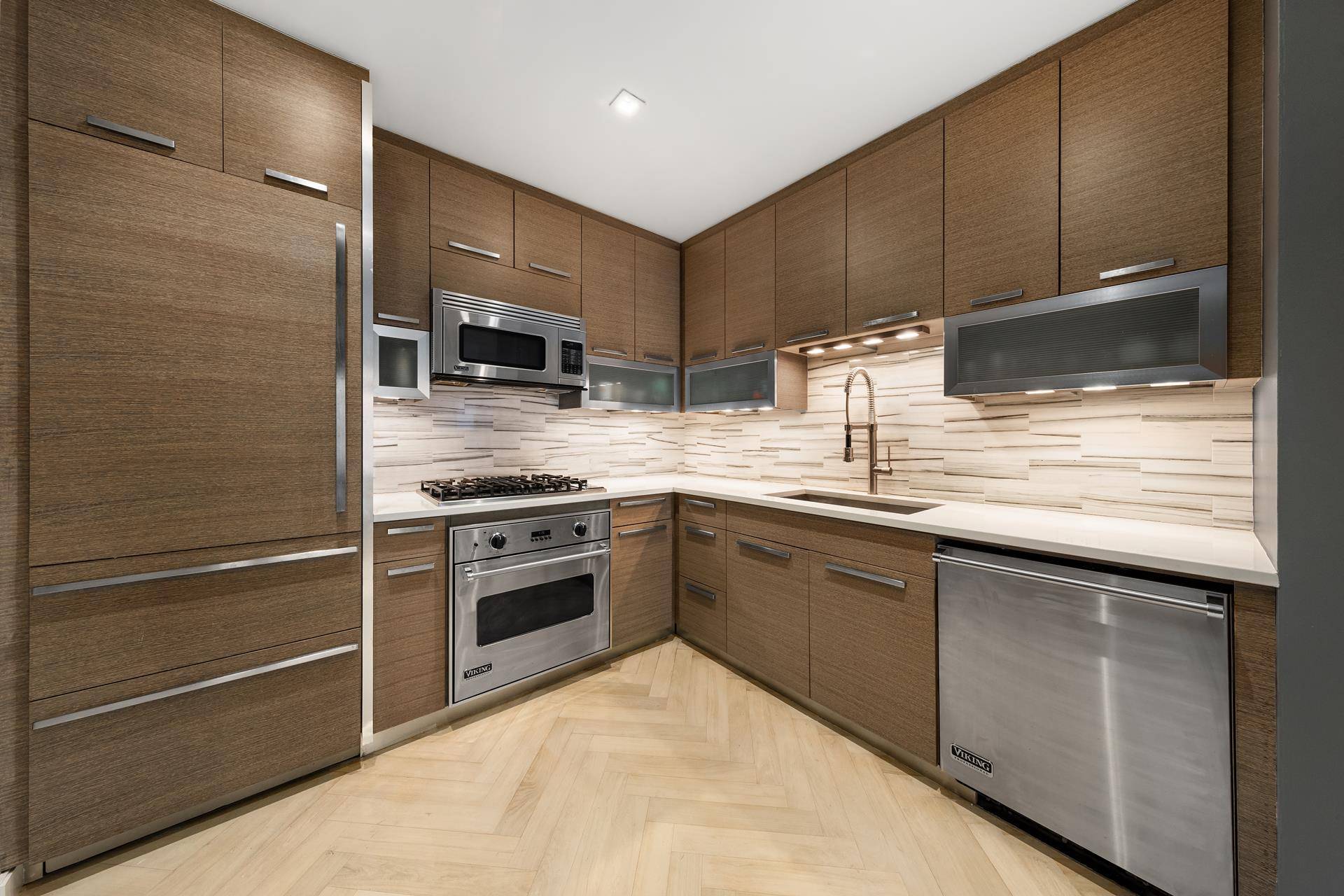 Manhattan, NY 10014,400 W 12TH Street #4B