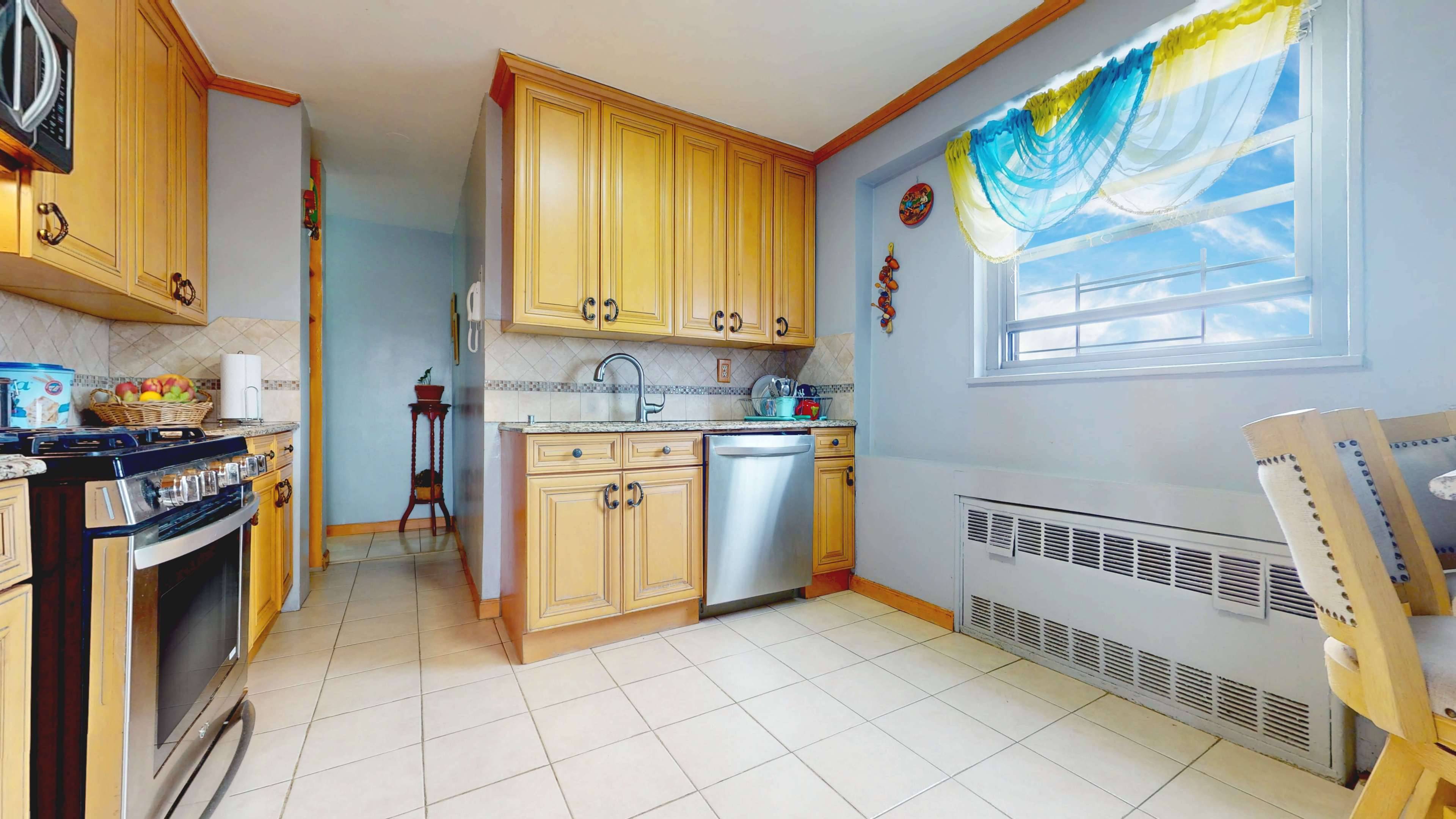 Bronx, NY 10451,1020 Grand Concourse #18R