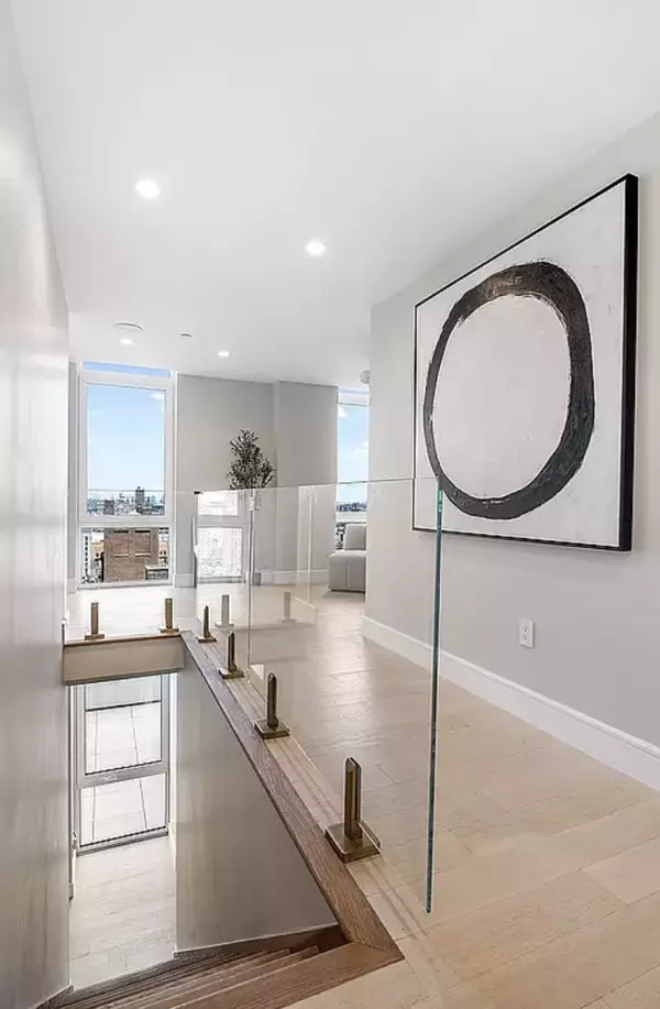 Manhattan, NY 10029,1399 PARK Avenue #21B