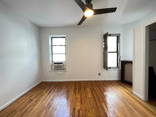 Manhattan, NY 10032,551 W 160th Street #4-D