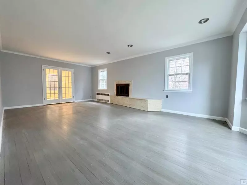 82-04 188th Street #HOME, Queens, NY 11423
