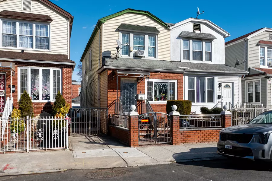201 E 35th Street, Brooklyn, NY 11203