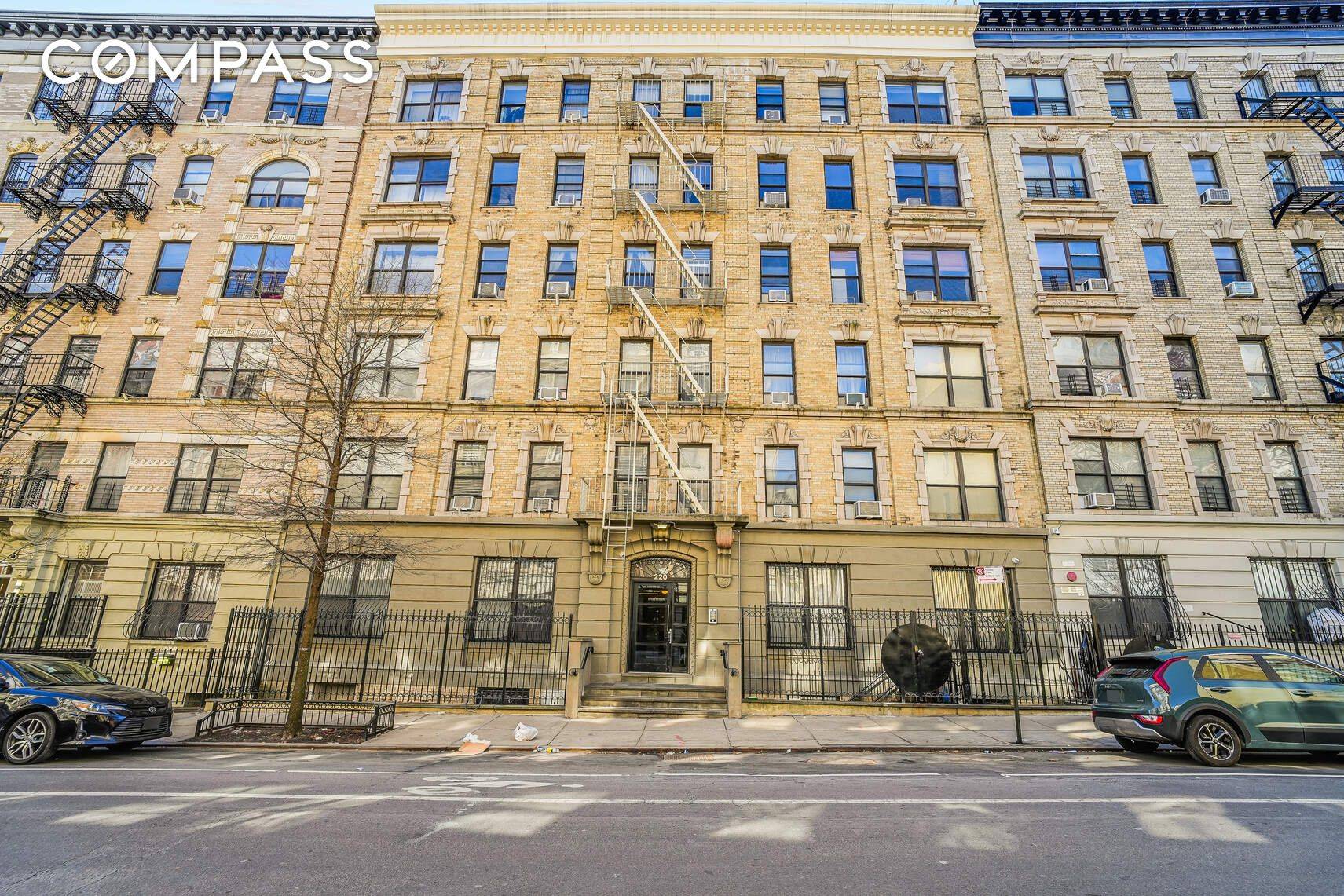 Manhattan, NY 10026,220 W 111th Street #1A