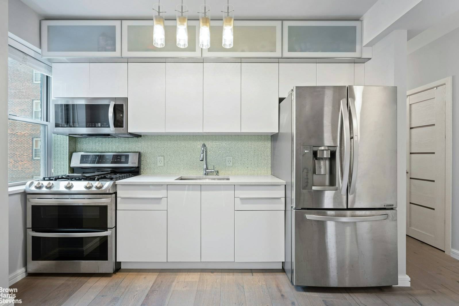Manhattan, NY 10002,550 GRAND Street #H5G