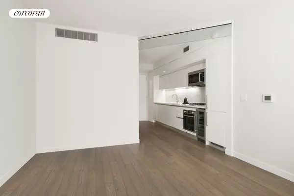 Manhattan, NY 10036,505 W 43RD Street #5J