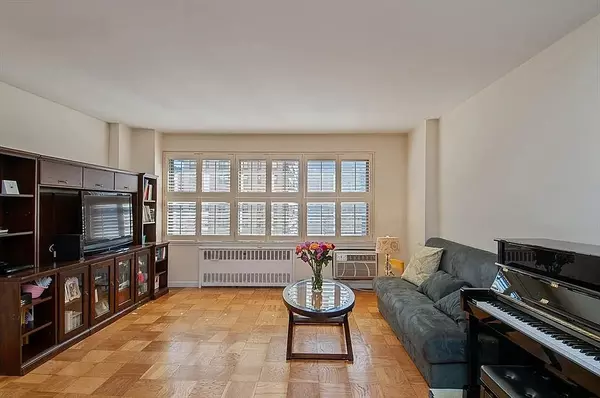 185 W END Avenue #12G, Manhattan, NY 10023