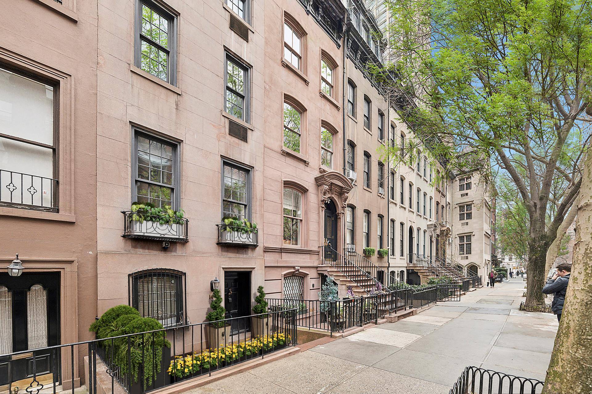 165 E 71ST Street, Manhattan, NY 10021