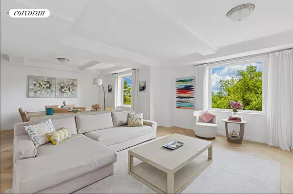 Manhattan, NY 10019,160 CENTRAL Park S #401A