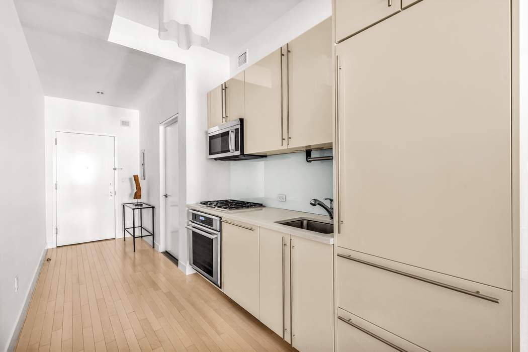 Manhattan, NY 10011,60 W 20th Street #6C